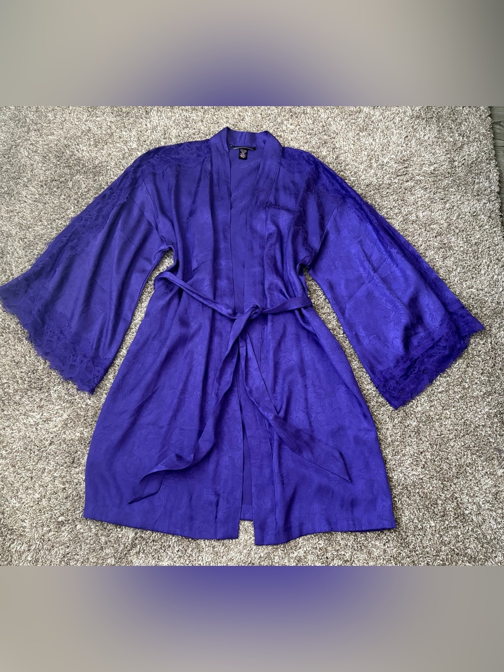 Victoria’s Secret lace insert purple robe with belt size XS/S